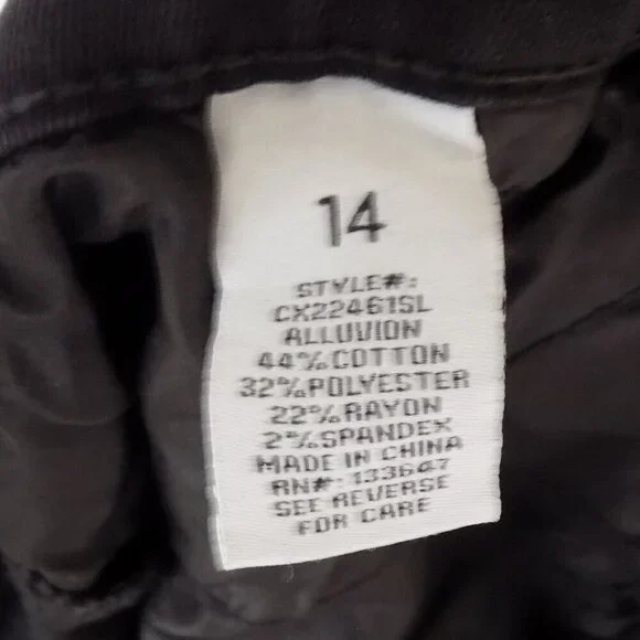 Celebrity Pink Alluvion Mid-Rise Ankle Skinny Jeans Size 14 Black Distressed - Picture 6 of 6